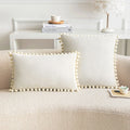 Housse de coussin en velours à pompons, coloris crème
